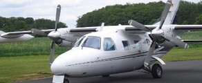 MU 2uthyrning av privatjet