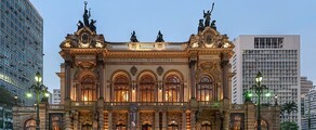 Stuttgart: hyra av privatjet 