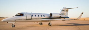 location de jet privé : LEARJET 40XR au coucher du soleil