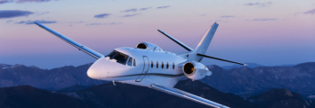 location de jet privé : LEARJET 40XR au coucher du soleil