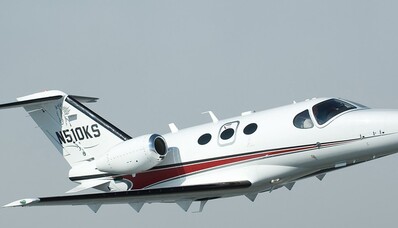 Citation Jet Mustang eller Embraer Phenom 100 – Hur ska man välja?
