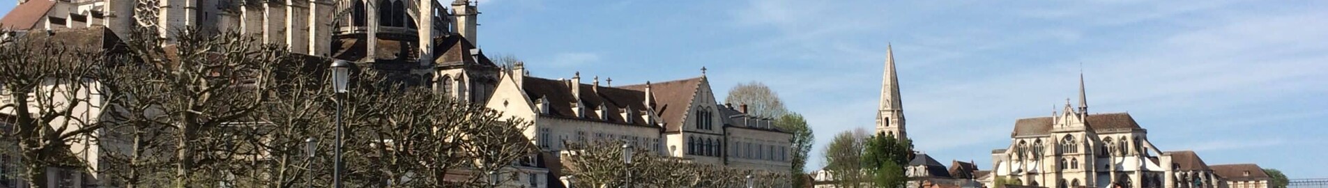 Auxerre Filialer: privatjetuthyrning 