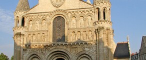 Poitiers: privat jetuthyrning 