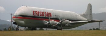 Avion cargo Super Guppy en train de décoller