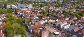 Hohn: hyra av privatjet 