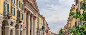 Cuneo : privatjetuthyrning 