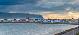 Isafjordur : privat jetuthyrning 