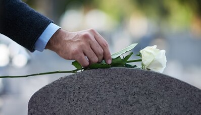 Hemtransport av en kropp till Marocko: priser, tidsfrister, förfaranden