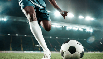 Varför reser fotbollslag i privata jetplan?