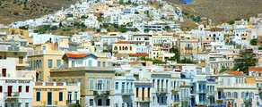 Hyr en privatjet från Syros flygplats