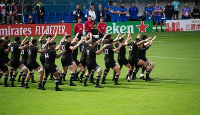 Rugby World Cup 2023: ta dig upp i luften i en privatjet.