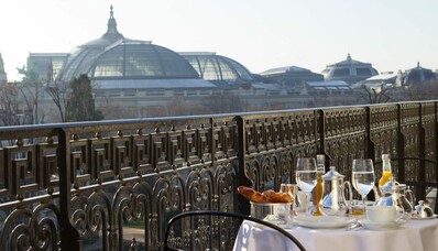 Hôtel La Réserve de Paris: Ett arv av förfining och prestige