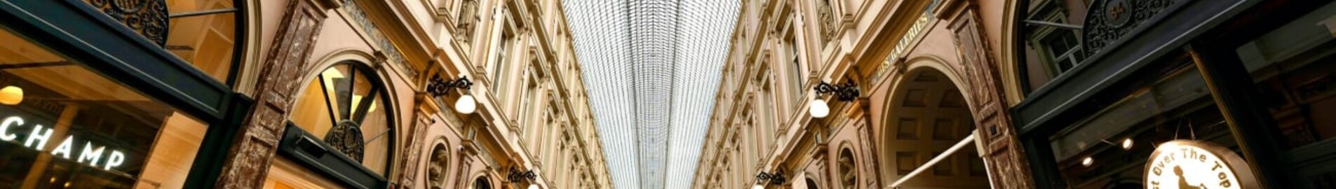Neapel - Bryssel: privat jetuthyrning